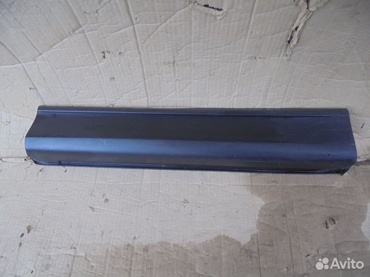 Накладка задней левой двери Mazda CX5 2 2017-нв