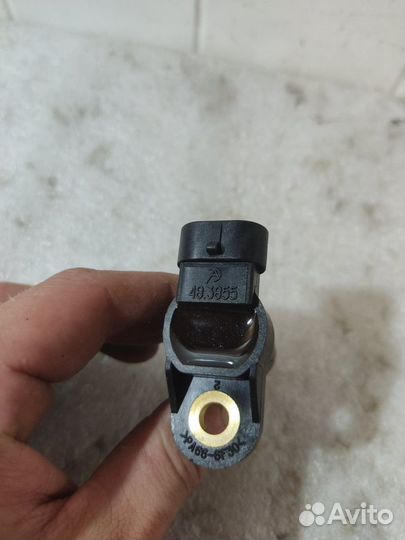 Датчик положения распредвала Ваз 2010-2012 8кл