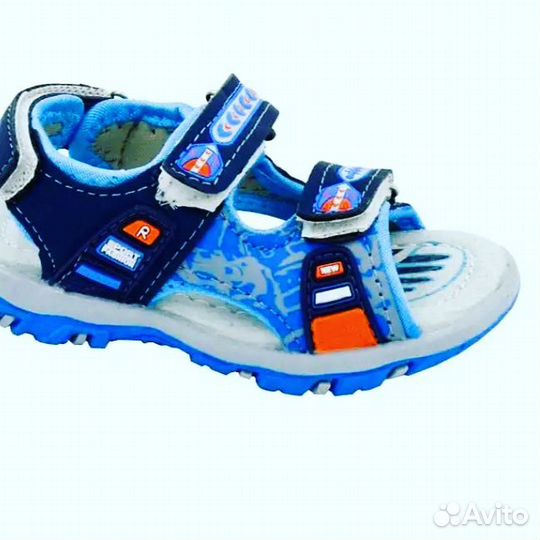 Сандали новые