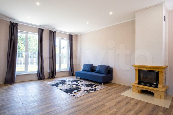 Дом 196 м² на участке 7 сот.