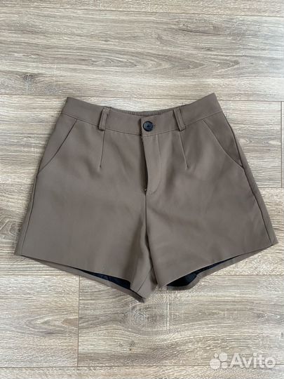 Шорты женские