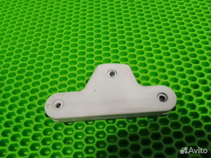 Соединитель рамы Yoya Plus Max на коляску