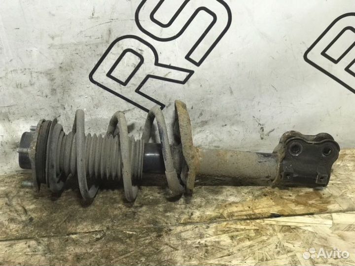 Амортизатор передний правый Hyundai I40 1