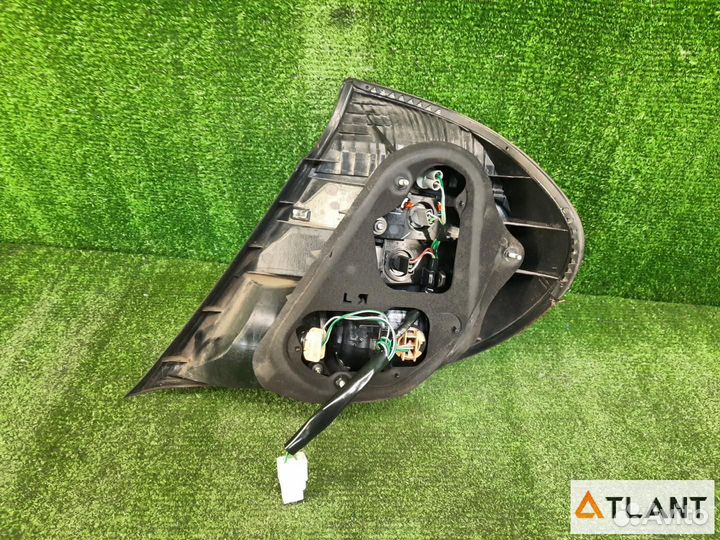 Фонарь задний левый toyota camry