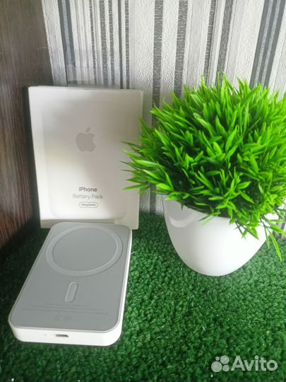 Magsafe battery pack