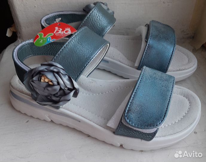 Босоножки новые р.33-35 кожа стелька св.син. с цв