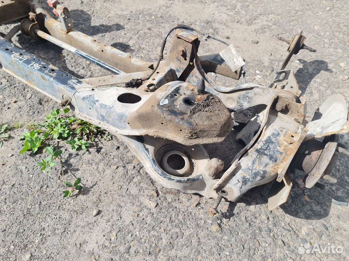 Балка задняя со ступицами Ford Focus 2