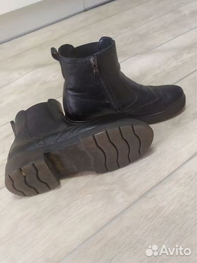 Ботинки демисезонные для девочки 34 размер