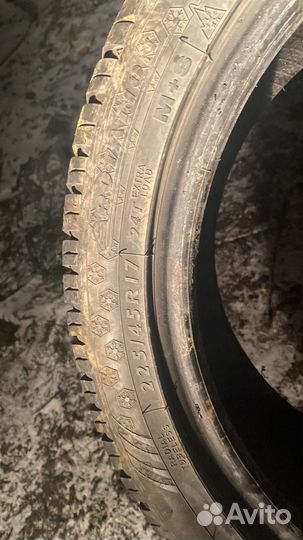 Hankook AH11 225/45 R17
