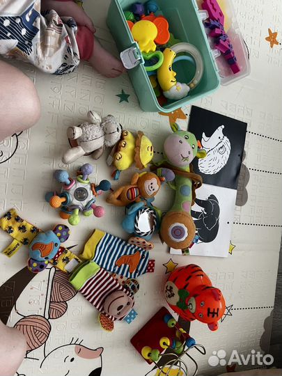 Игрушки для новорожденных пакетом