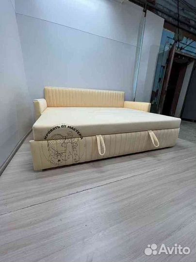 Детская угловая кровать от производителя