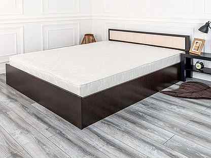 Кровать 2-спальная с матрасом