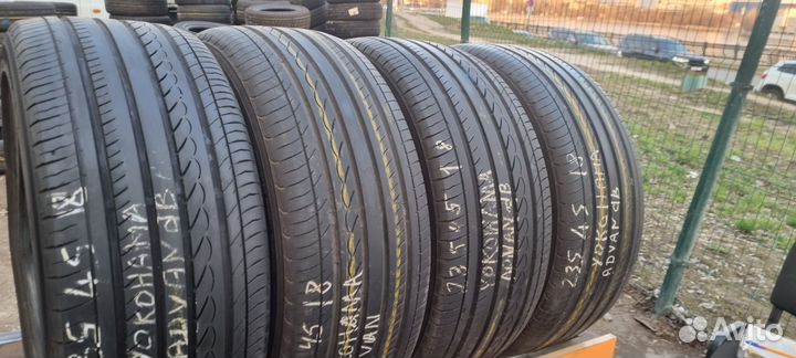 Yokohama Advan dB V551 235/45 R18