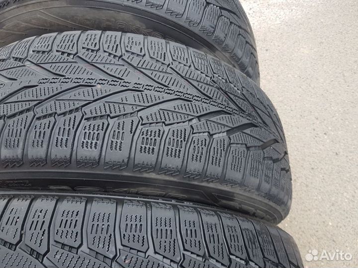 Nokian Tyres Hakkapeliitta R2 SUV 235/65 R17 108R