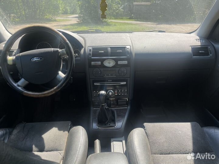 Ford Mondeo 2.0 МТ, 2003, 258 766 км