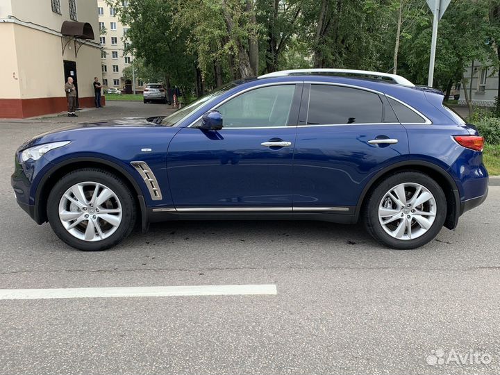 Infiniti QX70 3.7 AT, 2014, 76 050 км