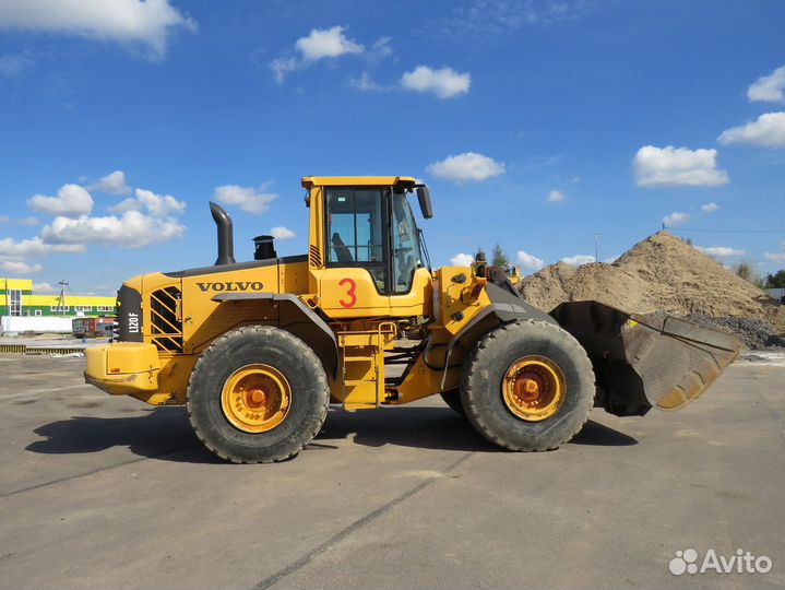 Фронтальный погрузчик Volvo L120F, 2013