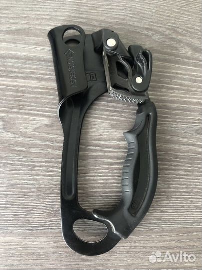 Petzl жумар правый