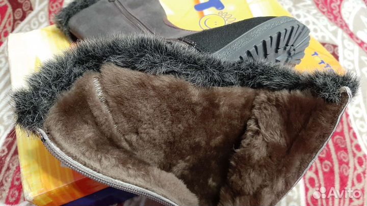 Новые Сапожки для девочки 27 размер фирмы Тотта