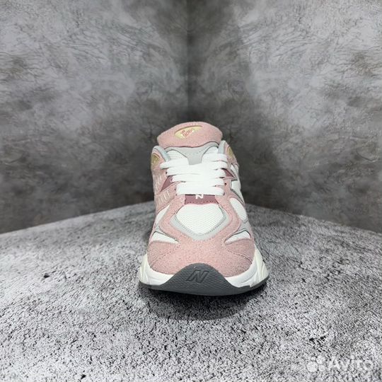 Кроссовки New Balance 9060 Pink White