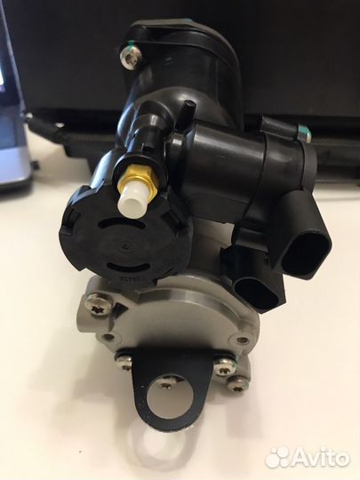 Компрессор пневмоподвески Mercedes-Benz W164