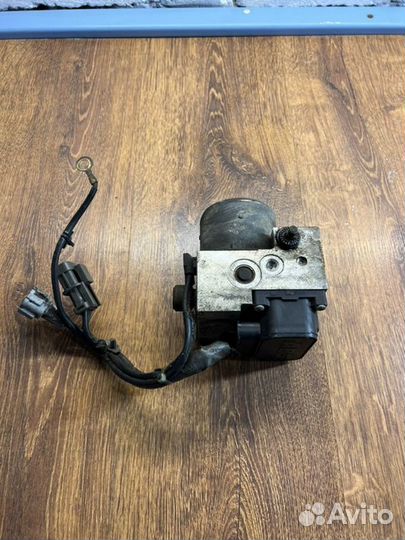 Блок ABS Nissan Primera P11 седан 1.8 1998