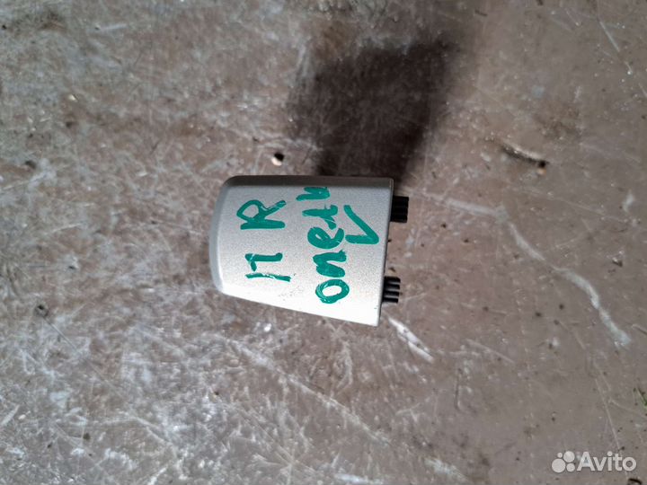 Накладка ручки передний правый Opel Vectra