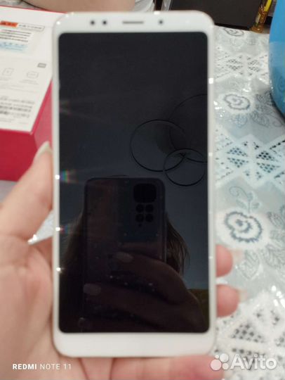 Телефон Редми 5+