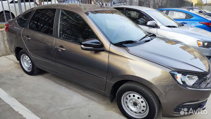 LADA Granta 1.6 МТ, 2022, 30 401 км