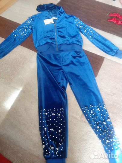 Спортивный костюм женский 44 46 новый