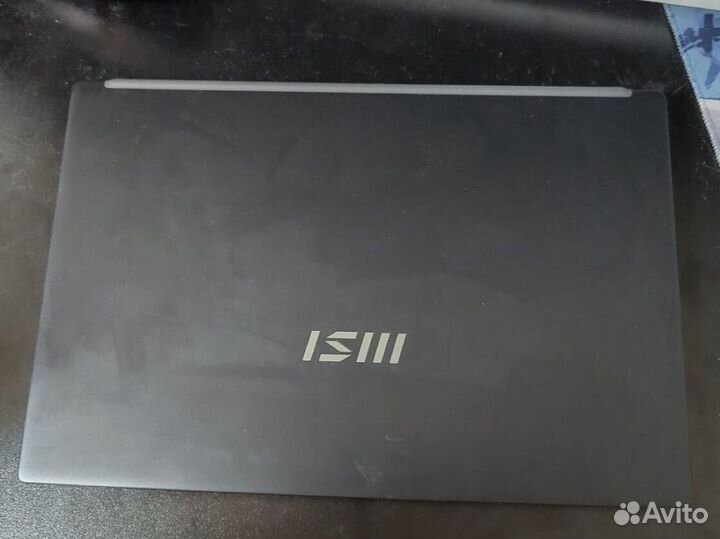 Ноутбук MSI Modern 15 B5M