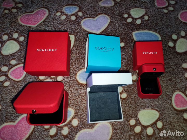 Подарочные коробочки для ювелирных изделий