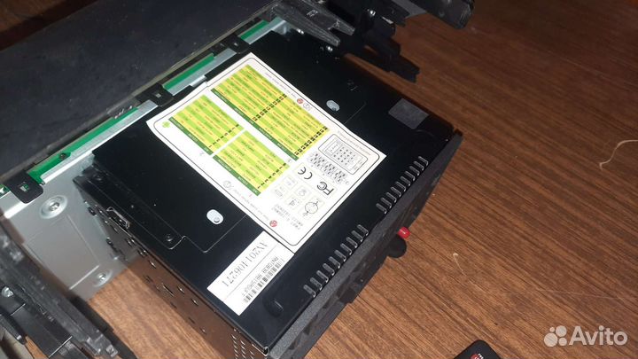 Штатное головное устройство android prado 150