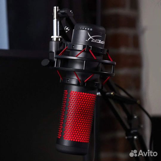 Микрофон HyperX Quadcast
