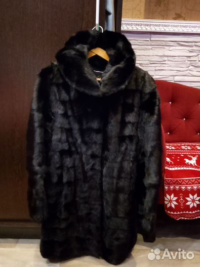 Шуба норковая 46 48 черная с капюшоном