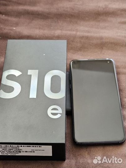 Samsung Galaxy S10e, 6/128 ГБ