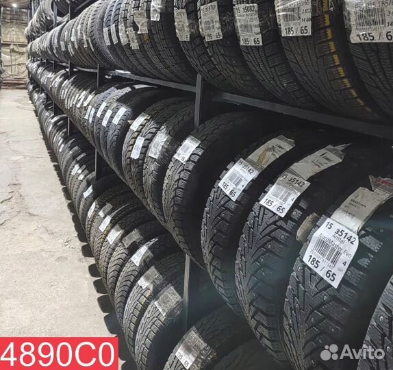 Dunlop Winter Maxx WM01 215/60 R16 92N