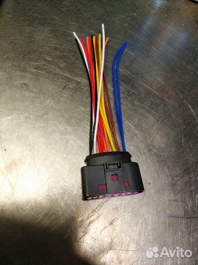 Разъём фишка фары Audi Q7 VW Туарег