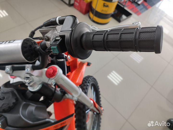 Питбайк regulmoto spitfire PRO140 kayo bse brz jhl