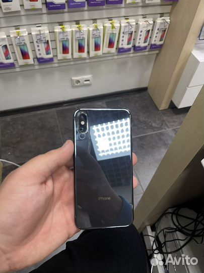 iPhone X, 64 ГБ