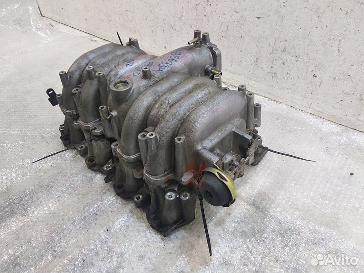 Впускной коллектор