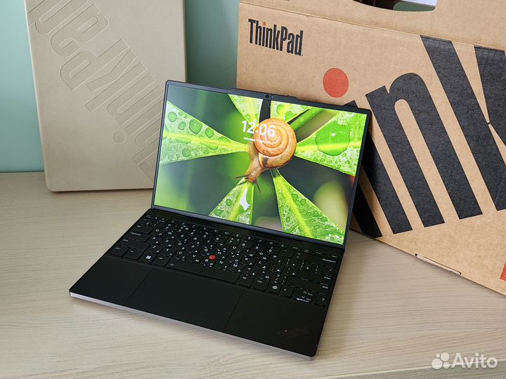 Новый Lenovo ThinkPad Z13 Gen 1 AMD rus