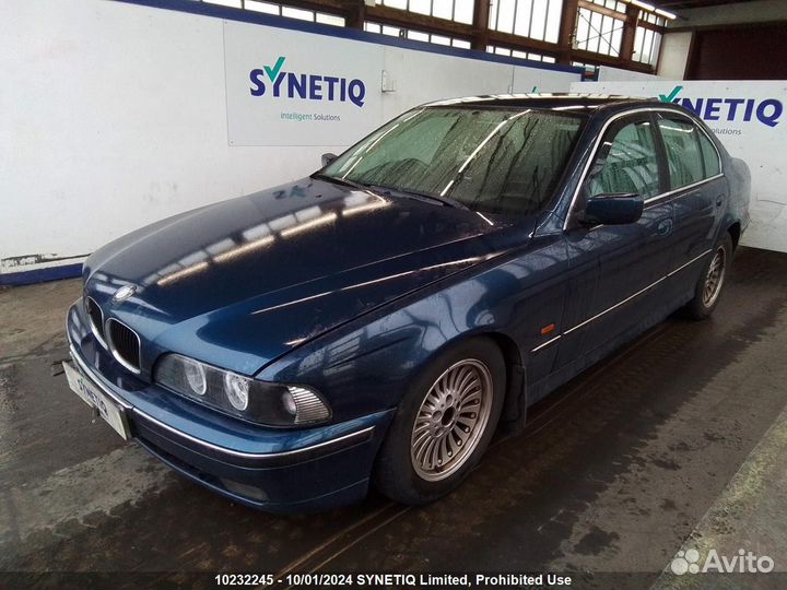 BMW E39 520I 2000 из Англии поступила в разбор