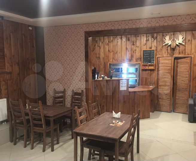 Торговое помещение, 320 м²