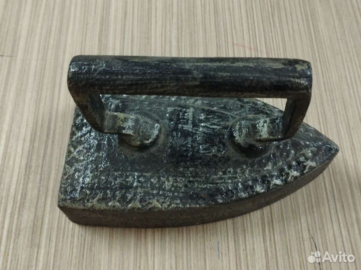 Старинный утюг Касли 3 номер