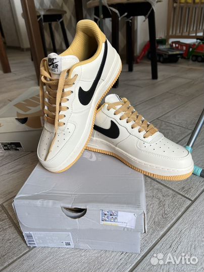 Кроссовки nike air форс кожаные 39 размер