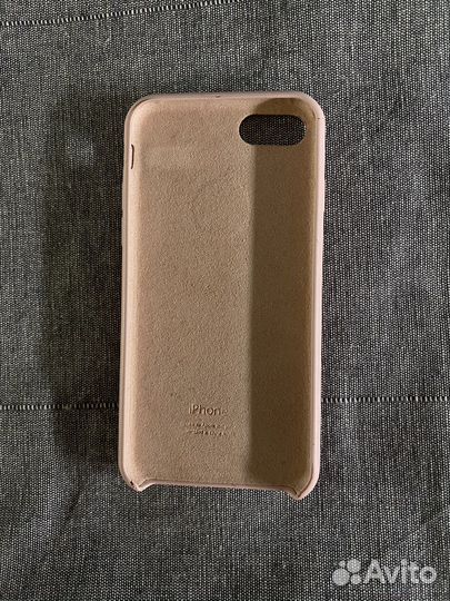 Чехол на iPhone 7