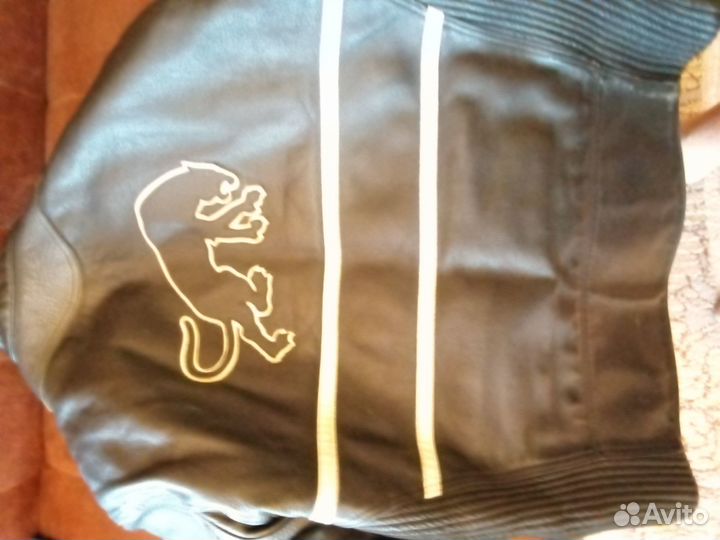 Мотокуртка с защитой