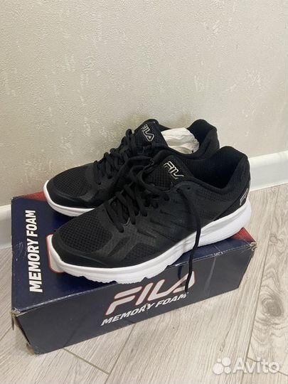 Кроссовки Fila 41-42