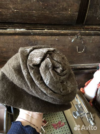 Шапка женская из валяной шерсти